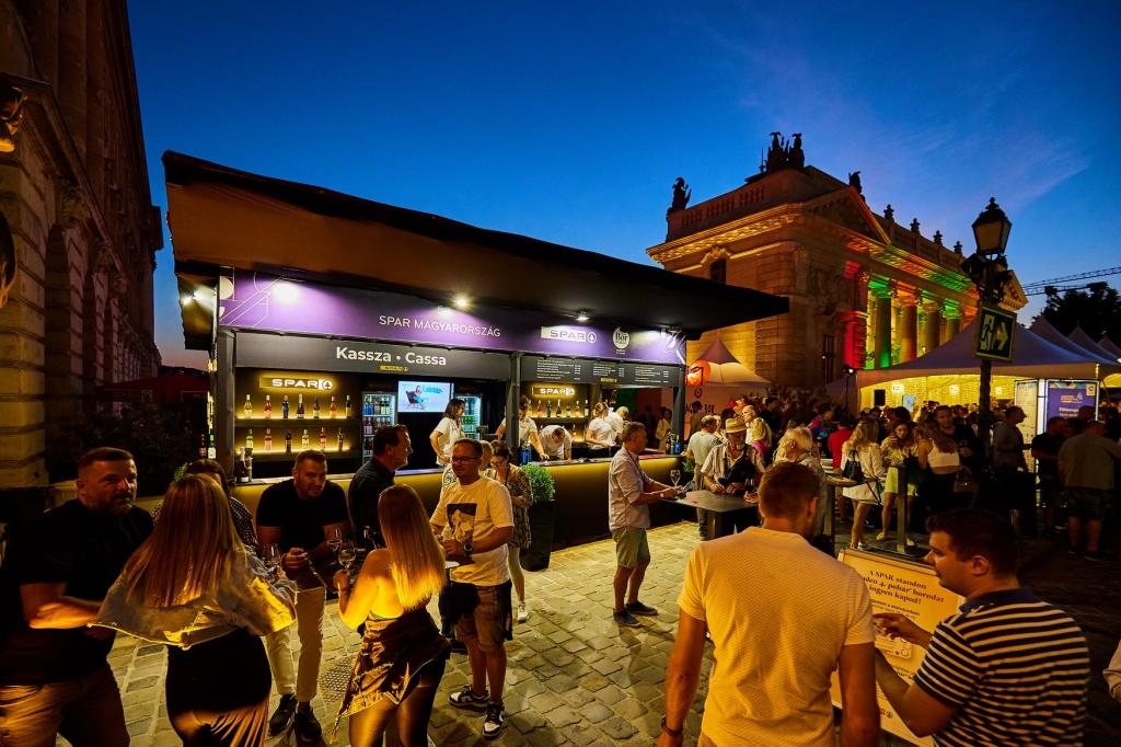 SPAR-Budapest Borfesztival-2.jpg