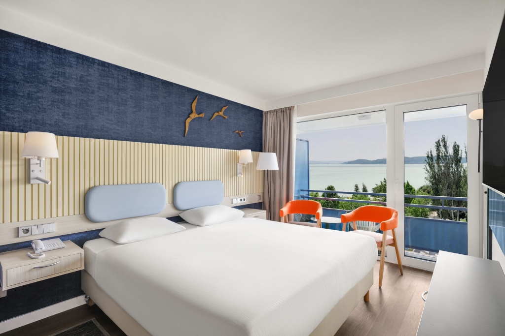 Danubius Hotel Annabella_Prémium szoba-2.jpg