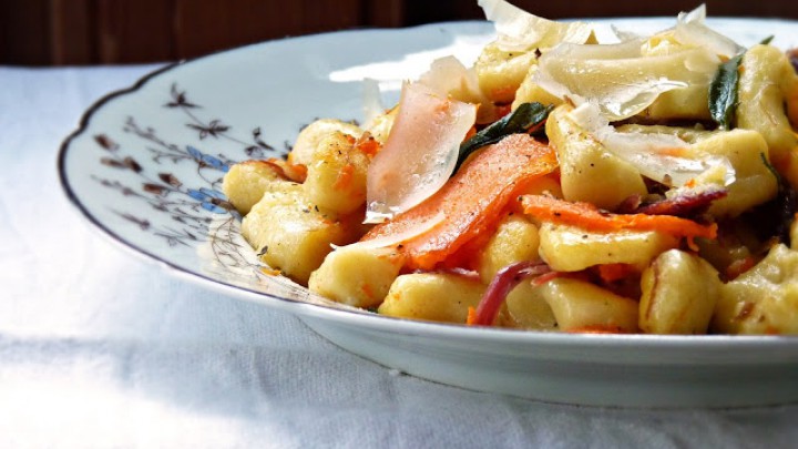 Gnocchi sütőtökkel és füstölt libacombbal