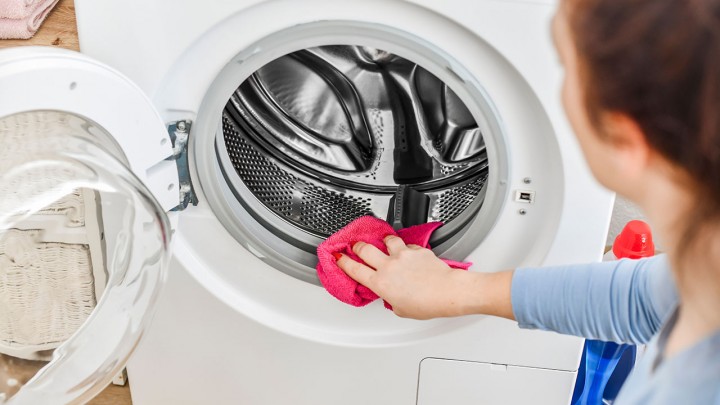 Olcsó mosógéptisztító szer recept: a hozzávalók megtalálhatók minden háztartásban