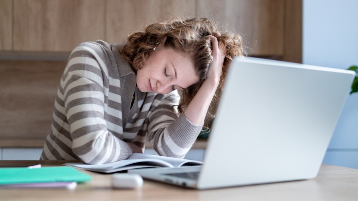 5 ártalmatlannak tűnő testi tünet, ami vashiányra utal: többet kéne bevinned belőle?