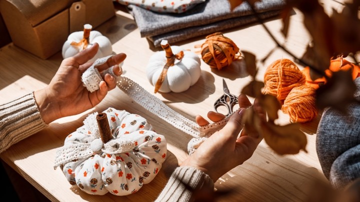 Őszköszöntő DIY ötletek: készíts ötletes és látványos lakásdekorációt szeptemberre!