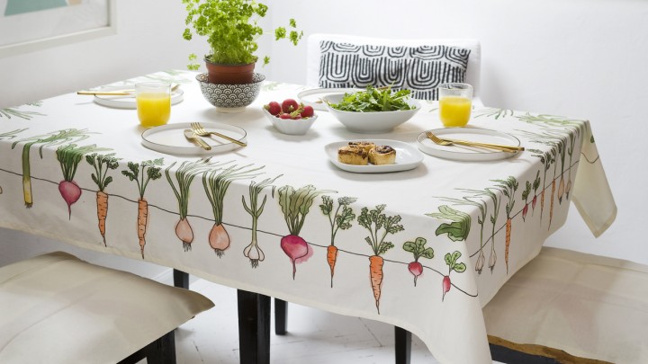 Zöldségmintás asztalterítő textilfestéssel: így készítheted el 5 lépésben