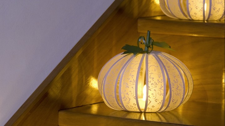 Elegáns DIY töklámpás papírból: különleges dekoráció őszi napokra