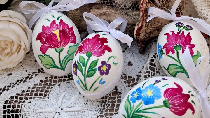 Festett húsvéti tojások vintage stílusban